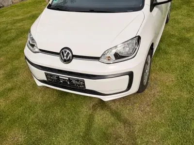 Gebraucht VW up! 65 PS (47 kW) 2017 Weiß Kleinwagen