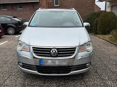 Gebraucht VW Touran 2008 Silber Van / Kleinbus