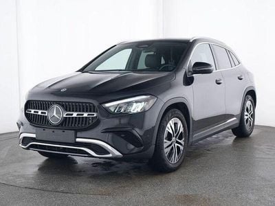 Gebraucht Mercedes GLA200 177 PS (130 kW) 2024 Schwarz SUV