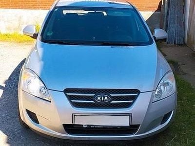 Brugt Kia Ceed 109 HK (80 kW) 2008 Grå Hatchback