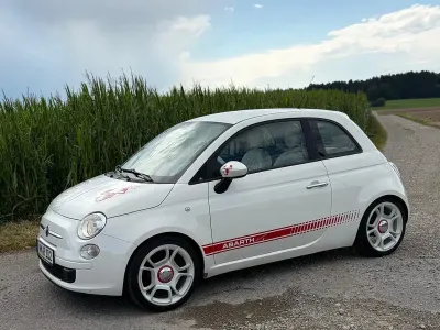 Gebraucht Fiat 500 Abarth 69 PS (50 kW) 2010 Weiß Kleinwagen