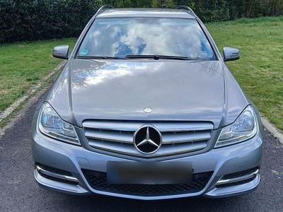 Gebraucht Mercedes C220 170 PS (125 kW) 2012 Grau Kombi