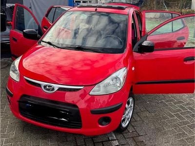 Rot Gebraucht 2010 Hyundai i10 Kleinwagen | 2.400 €