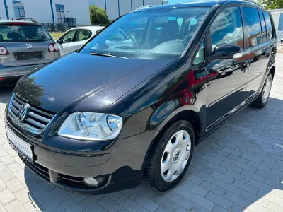 Gebraucht VW Touran Trendline 116 PS (85 kW) 2004 Schwarz Van / Kleinbus
