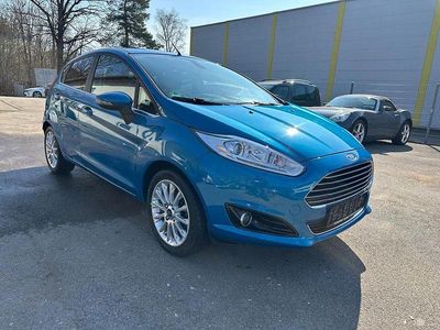 Gebraucht Ford Fiesta Individual 125 PS (91 kW) 2013 Blau Kleinwagen