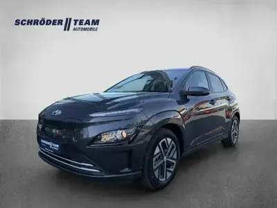 Gebraucht Hyundai Kona Basis 100 kW (136 PS) 2022 Sonstige SUV