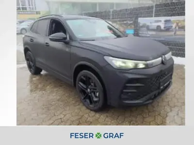 Gebraucht VW Tiguan R-line 193 PS (141 kW) 2024 Deep black perleffekt SUV