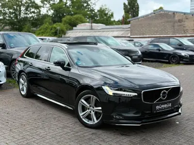 Gebraucht Volvo V90 Momentum 190 PS (139 kW) 2018 Schwarz Kombi
