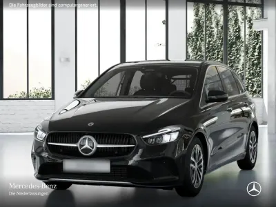 Gebraucht Mercedes B180 136 PS (100 kW) 2023 Schwarz Van / Kleinbus