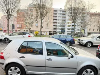 Gebraucht VW Golf IV 75 PS (55 kW) 2002 Silber Kleinwagen