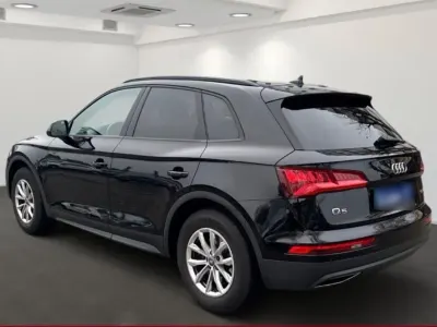 Gebraucht Audi Q5 Sport 163 PS (119 kW) 2020 Schwarz SUV