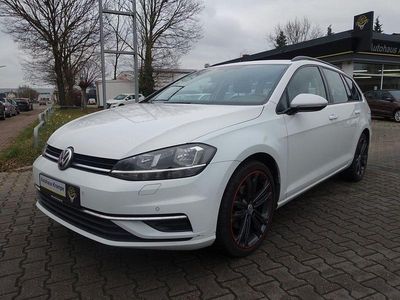 Weiß Gebraucht 2018 VW Golf VII Comfortline Kombi | 12.980 € (Fairer Preis)