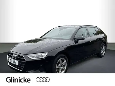 Używany Audi A4 Sport 163 KM (119 kW) 2023 Czarny Kombi