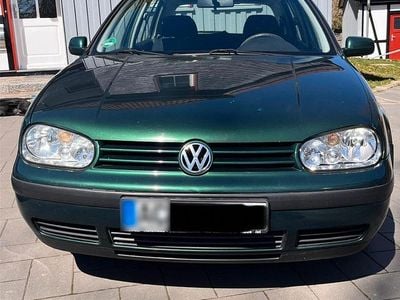 Second-hand VW Golf III 75 CP (55 kW) 1999 Verde Berlinǎ