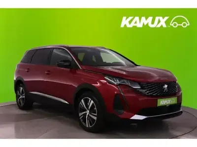 Gebraucht Peugeot 5008 Allure 131 PS (96 kW) 2022 Ultimate red paint/painted metallic ext coloured trim type SUV
