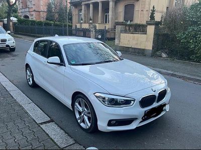 Gebraucht BMW 120 Advantage 190 PS (139 kW) 2015 Weiß Kleinwagen