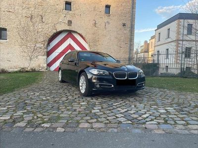 Gebraucht BMW 520 Luxury Line 190 PS (139 kW) 2016 Schwarz Kombi