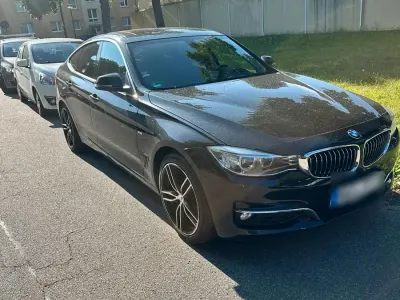 Gebraucht BMW 320 184 PS (135 kW) 2014 Schwarz Limousine