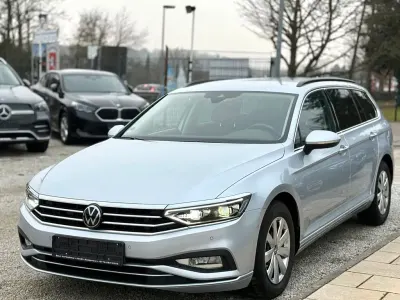 Gebraucht VW Passat IQ Drive 150 PS (110 kW) 2022 Scale silvermetallic Kombi