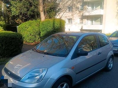 Gebraucht Ford Fiesta 80 PS (58 kW) 2003 Grau Kleinwagen