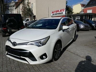 Gebraucht Toyota Avensis Business Edition 147 PS (108 kW) 2015 Weiß Kombi