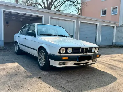 Gebraucht BMW 325 Basis 170 PS (125 kW) 1990 Weiß Limousine