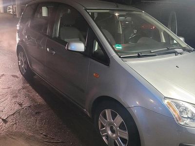 Second-hand Ford C-MAX 2005 Argintiu Monovolum