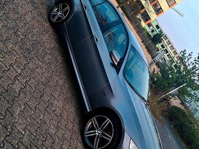 Gebraucht BMW 318 Sport Line 143 PS (105 kW) 2010 Grau Limousine