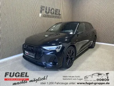 Gebraucht Audi e-tron S-Line 300 kW (408 PS) 2022 Mythosschwarz metallic SUV