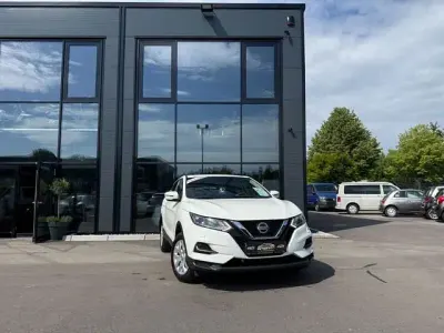 Gebraucht Nissan Qashqai Visia 140 PS (102 kW) 2019 Weiß SUV