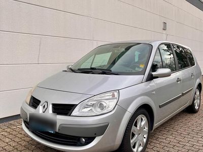 Renault Grand Scénic II