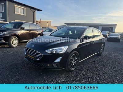 Schwarz Gebraucht 2018 Ford Focus Cool & Connect Limousine | 10.499 € (Fairer Preis)
