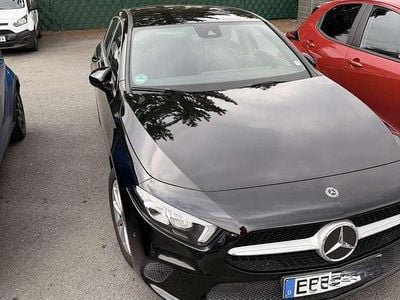 Usata Mercedes A180 136 CV (100 kW) 2019 Nero Utilitaria