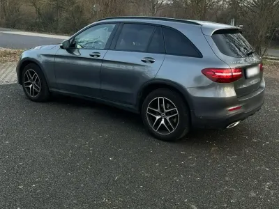 Gebraucht Mercedes GLC250 AMG line 211 PS (155 kW) 2019 Grau SUV