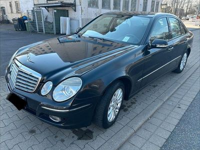 Gebraucht Mercedes E220 Elegance 170 PS (125 kW) 2007 Schwarz Limousine