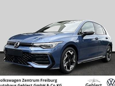 Gebraucht VW Golf VIII R-line 150 PS (110 kW) 2026 Blau Limousine