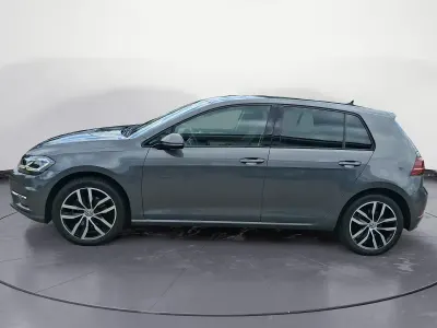 Gebraucht VW Golf VII Highline 150 PS (110 kW) 2018 Grau Limousine