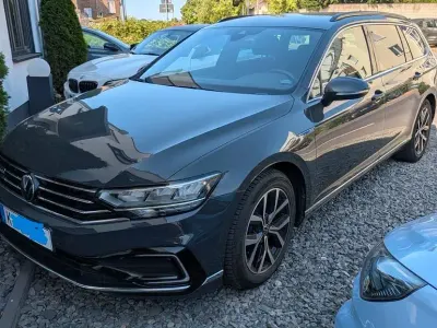 Gebraucht VW Passat GTE 218 PS (160 kW) 2021 Grau Kombi