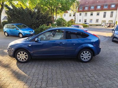 Second-hand Ford Focus 125 CP (91 kW) 2007 Albastru Berlinǎ