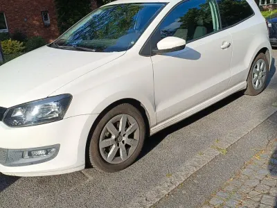 Gebraucht VW Polo 75 PS (55 kW) 2011 Weiß Kleinwagen