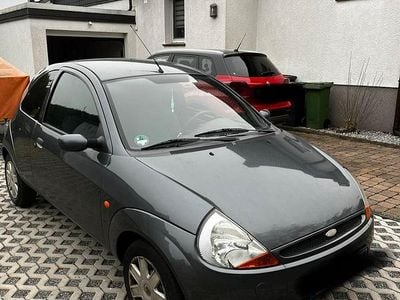 Second-hand Ford Ka 59 CP (43 kW) 2005 Gri Hatchback
