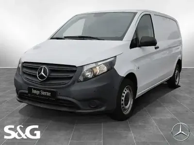 Używany Mercedes Vito 136 KM (100 kW) 2021 Biały Van