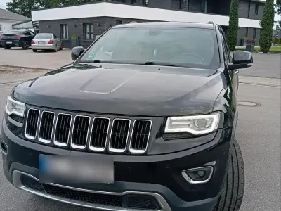 Gebraucht Jeep Grand Cherokee 243 PS (178 kW) 2014 Schwarz SUV