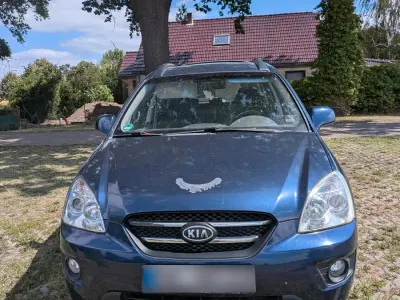 Gebraucht Kia Carens 144 PS (105 kW) 2009 Blau Van / Kleinbus