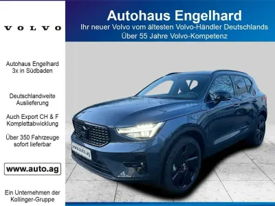 Neu Volvo XC40 Plus 163 PS (119 kW) 2025 Blau SUV