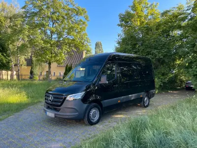 Gebraucht Mercedes Sprinter 170 PS (125 kW) 2024 Schwarz Van