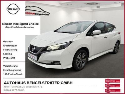 Gebraucht Nissan Leaf Acenta 110 kW (150 PS) 2021 Weiß Kleinwagen