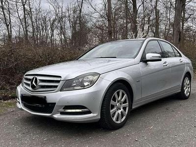 Gebraucht Mercedes C180 Avantgarde 156 PS (114 kW) 2011 Silber Limousine
