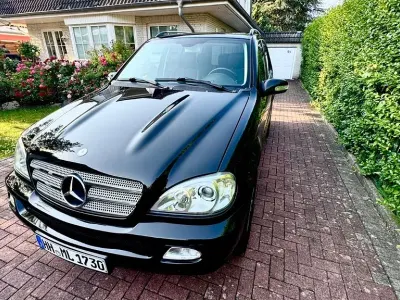 Gebraucht Mercedes ML270 Edition 163 PS (119 kW) 2005 Schwarz SUV