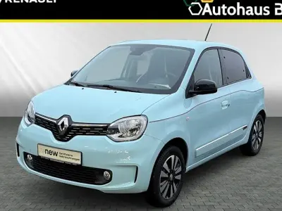 Second-hand Renault Twingo Techno 60 kW (82 CP) 2023 Albastru Hatchback
